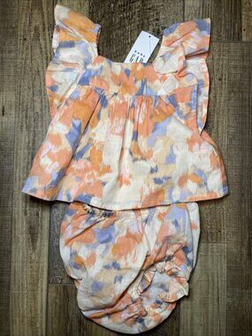 Baby Gap Girl 0-3Mo Two-Piece Top & Shorts Warm Floral Flutter Sleeve NEW